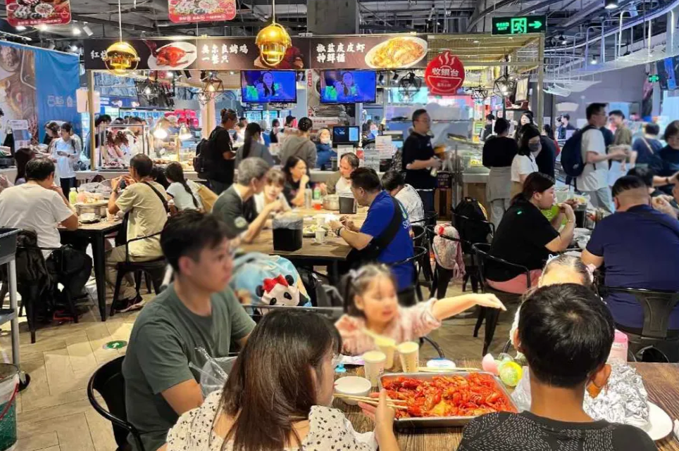 打工人买爆“拼好菜”：最低1块5，爆款月销200万