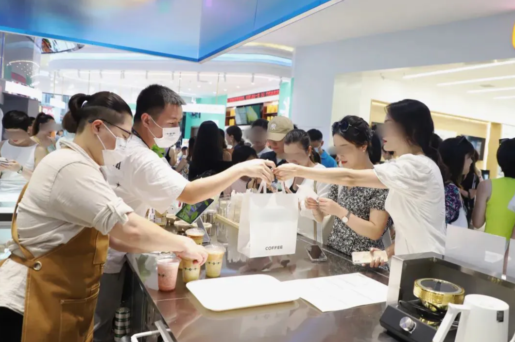 杭州网红咖啡坠落：关店百家，5年烧光1亿